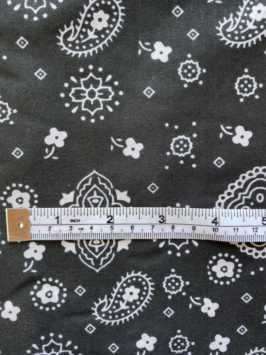 Bandana Print - FabricPlanet