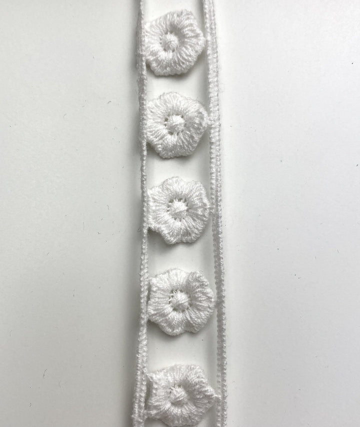 White Flowers Trim - FabricPlanet