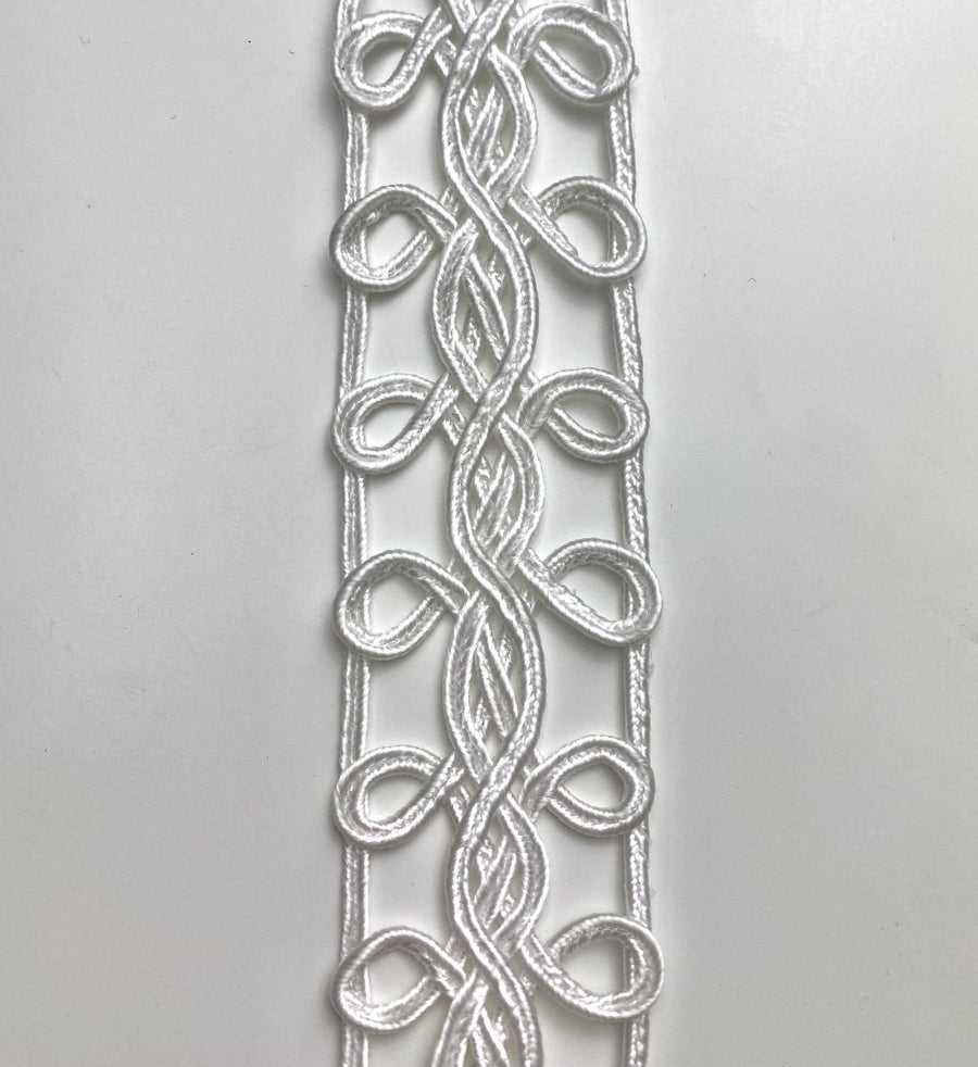 White Linked Trim - FabricPlanet